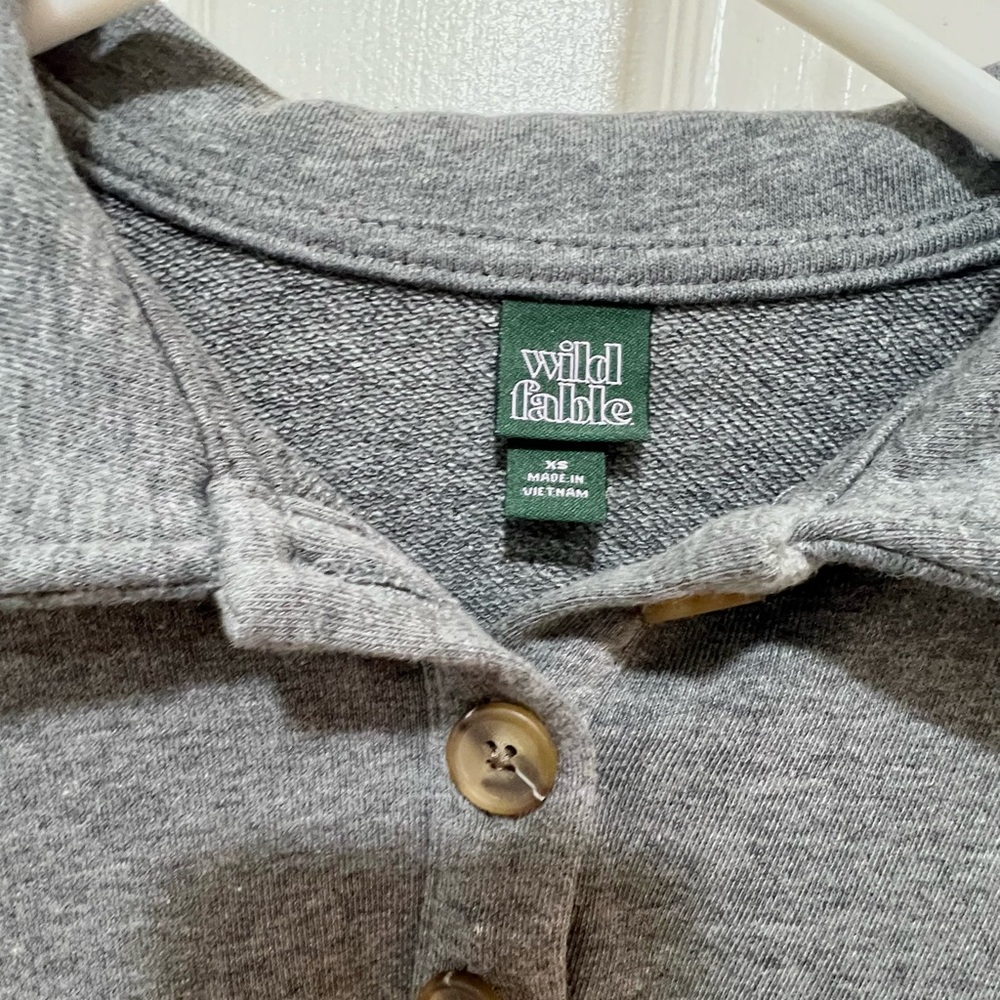 Wild Fable Gray Button-Up Collared Sweatshirt - Picture 5 of 5